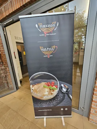 Bild von Restaurant „Makkaroni“, Shop und Gläserner Produktion