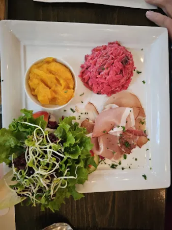 Bild von Restaurant „Makkaroni“, Shop und Gläserner Produktion