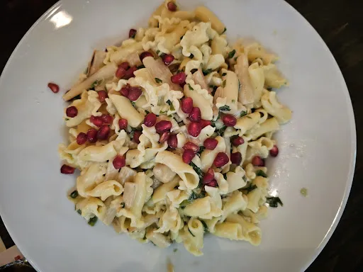 Bild von Restaurant „Makkaroni“, Shop und Gläserner Produktion