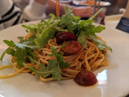 Bild von Restaurant „Makkaroni“, Shop und Gläserner Produktion