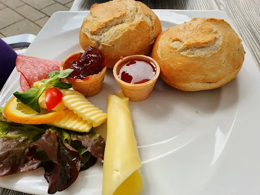 Bild von PURPUR Café & Bar