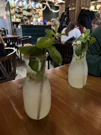 Bild von A Kitchen Restaurant