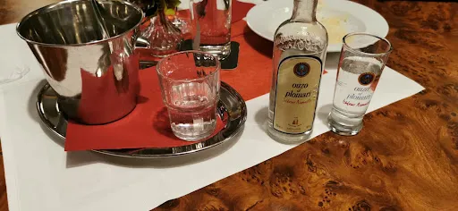 Bild von Griechische Restaurants NinePins-Grillhaus