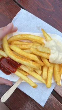 Bild von Spezialitätenhaus und Lángos Maxe