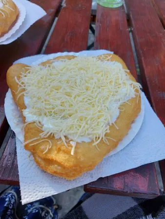 Bild von Spezialitätenhaus und Lángos Maxe