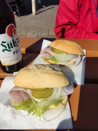 Bild von Fischräucherei Rennhack am Hafen