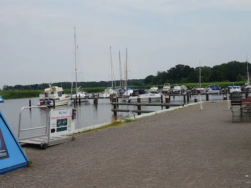 Bild von Fischräucherei Rennhack am Hafen
