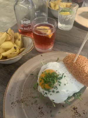 Kiener - Restaurant von neuem Pächter geführt unter "L'albero verde"