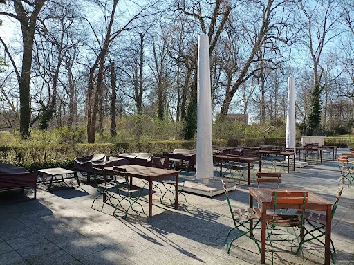 Bild von "Lutter & Wegner" im Schloss Glienicke