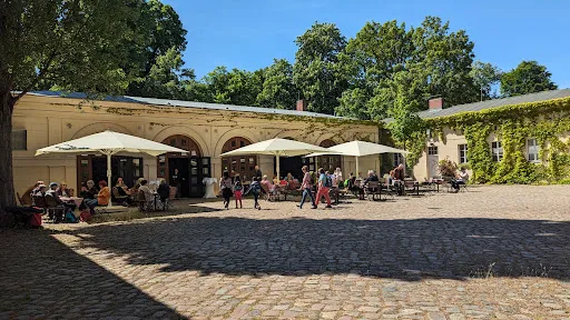 Bild von "Lutter & Wegner" im Schloss Glienicke