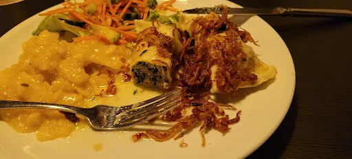 Bild von Maultaschen Manufaktur Schwäbische Küche