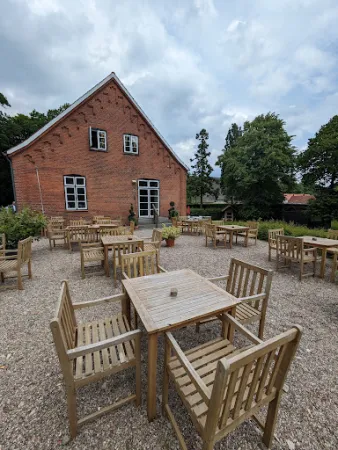Bild von Café Alte Schule by Erna