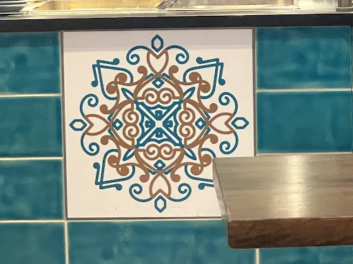 Bild von Alhambra Lübeck