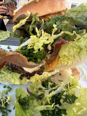 Bild von Calvins Burger & Schnitzel House