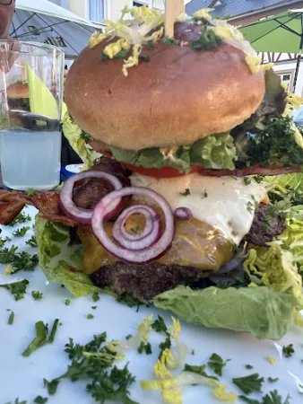 Bild von Calvins Burger & Schnitzel House