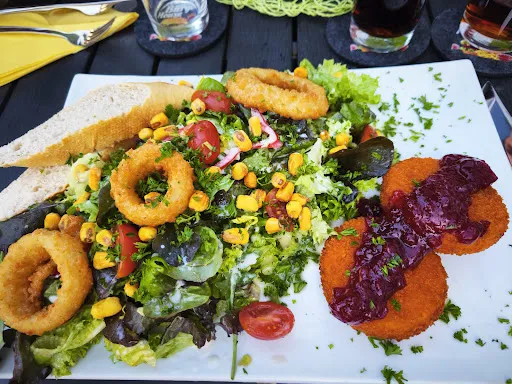 Bild von Calvins Burger & Schnitzel House