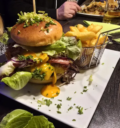 Bild von Calvins Burger & Schnitzel House