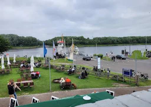 Bild von Kanal 33 Pension - Café - Biergarten