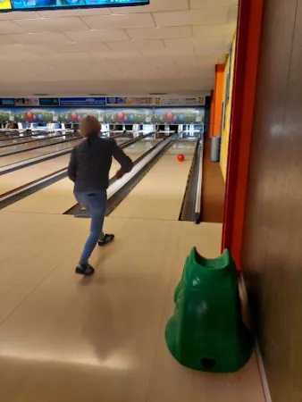Bild von BOWLING-BAHN