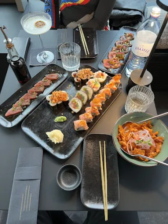 Bild von Schilling Roofbar (Nikkei Sushi & Modern Cocktails)
