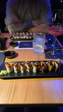 Bild von Schilling Roofbar (Nikkei Sushi & Modern Cocktails)