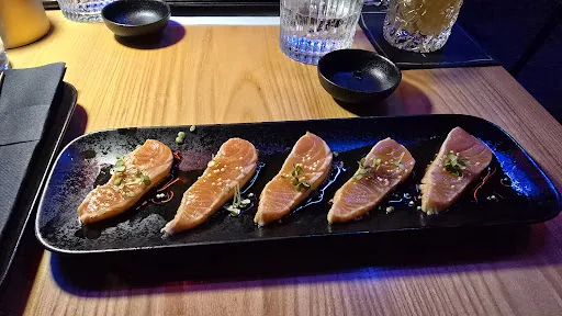 Bild von Schilling Roofbar (Nikkei Sushi & Modern Cocktails)