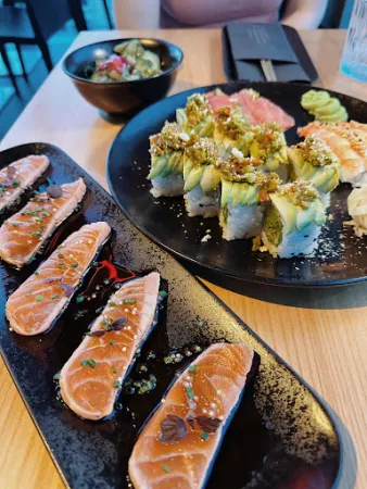 Bild von Schilling Roofbar (Nikkei Sushi & Modern Cocktails)