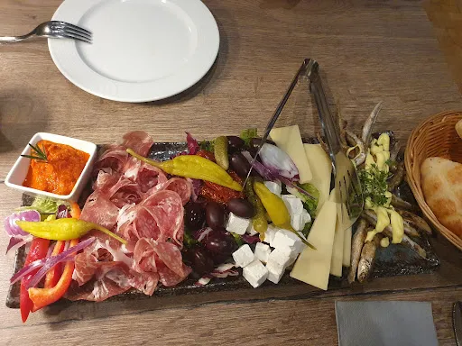 Bild von Kovas Balkan Restaurant | Hochzeitslocation | Catering