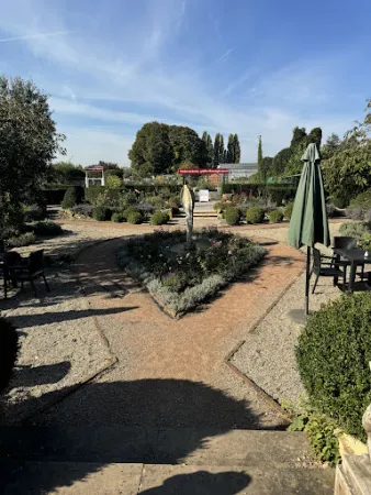 Bild von Café Edelweiss im Rosenrot