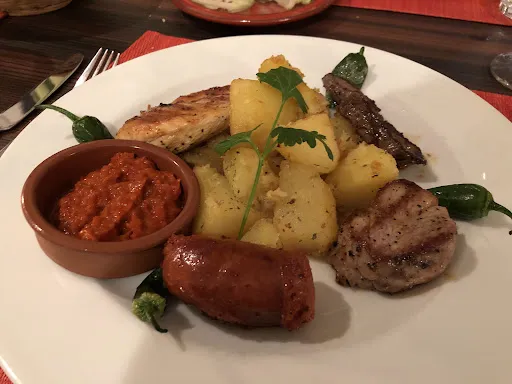 Bild von Café Edelweiss im Rosenrot