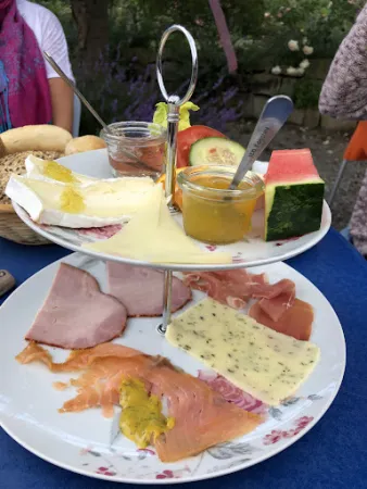 Bild von Café Edelweiss im Rosenrot