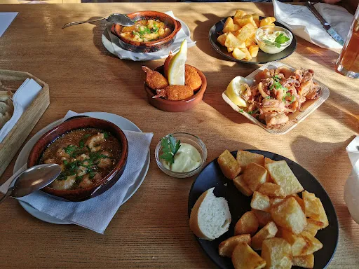 ALVARINAS Tapas Bar Restaurante Waiblingen