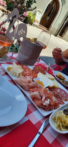 gusteria
