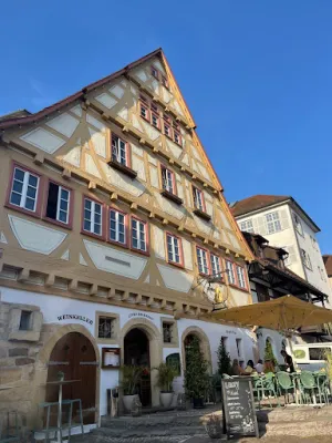 Lucky Bistro