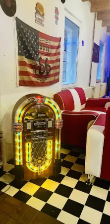 Bild von Yvis Diner