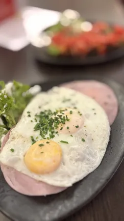 Bild von Café & Weinbistro Genusszeit