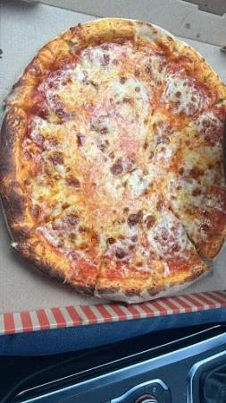 Bild von AZADÎ Döner & Pizzeria