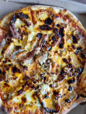 Bild von AZADÎ Döner & Pizzeria