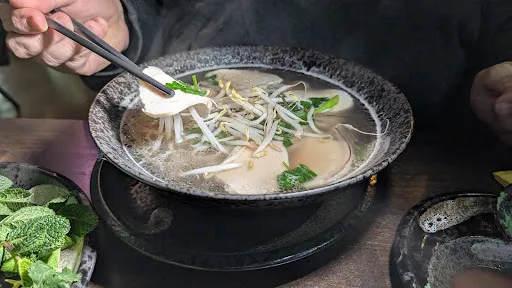 Bild von LINO Restaurant Göppingen | Vietnamesische Spezialitäten und Sushi Bar | Glutamatfrei | Vegan & glutenfrei