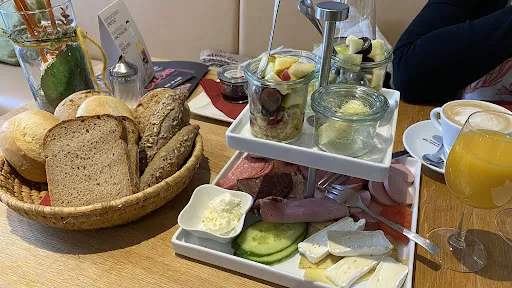 Bild von Café & Kino Heimat