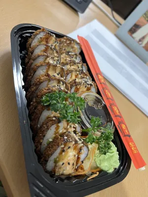 Golden Dragon Chinese Restaurant And Sushi Bar