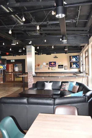 The Lounge