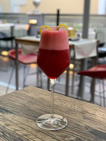 Bild von SIMPEL Wein. Aperitif. Bar.