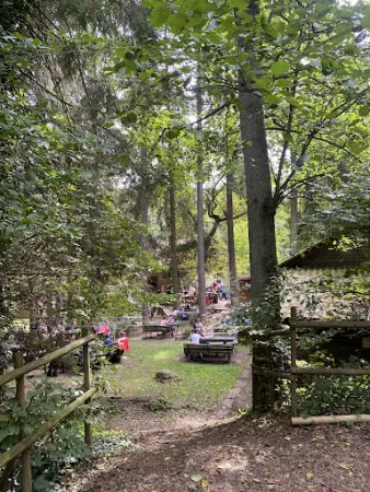 Bild von Edenkobener Hütte am Hüttenbrunnen