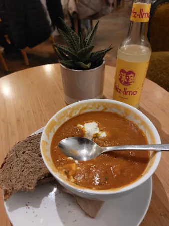 Bild von Suppe mag Brot - Suppenbar & Café
