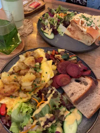 Bild von 9 TO 5 - Café & Brunch