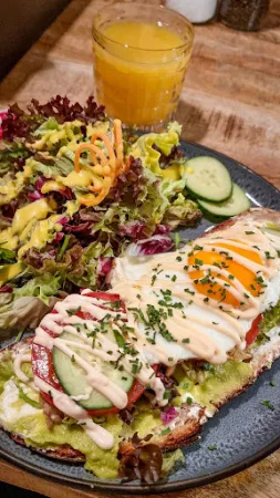 Bild von 9 TO 5 - Café & Brunch