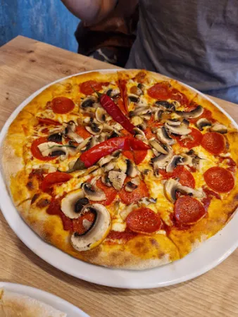 Bild von TUTTOBENE Pizzeria & Cafeteria