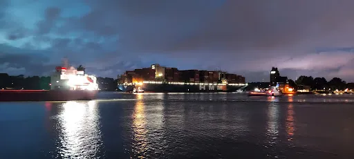 Bild von Finkenwerder Elbblick