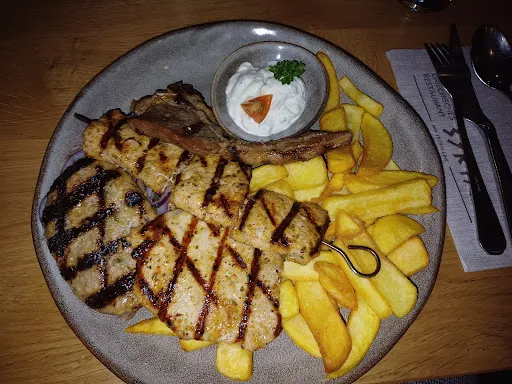 Bild von Restaurant Syrtaki Leer